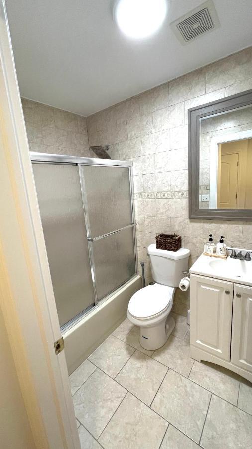 Modern Apartment With Parking & Quick Ride To Manhattan Nueva York Exterior foto