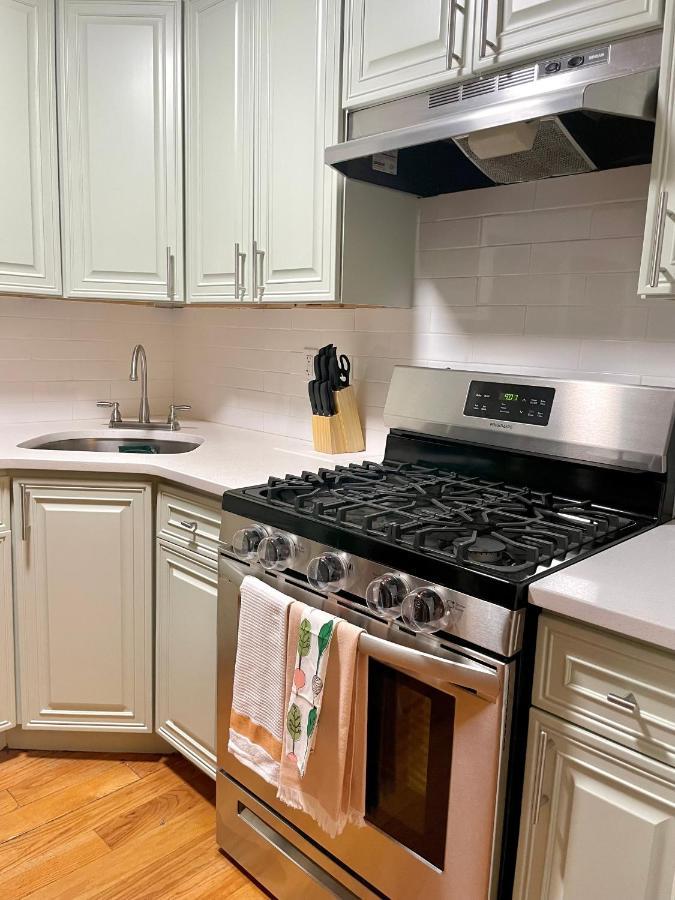 Modern Apartment With Parking & Quick Ride To Manhattan Nueva York Exterior foto